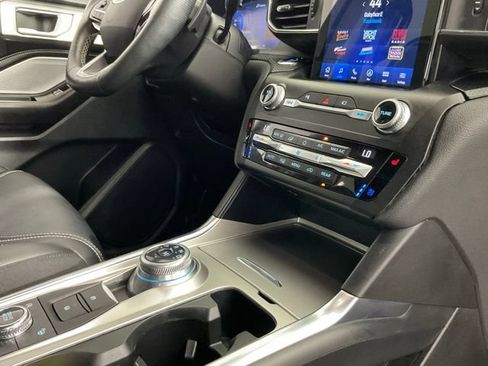 Used 2020 Ford Explorer ST w/ Premium Technology Package AWD/4WD image 16
