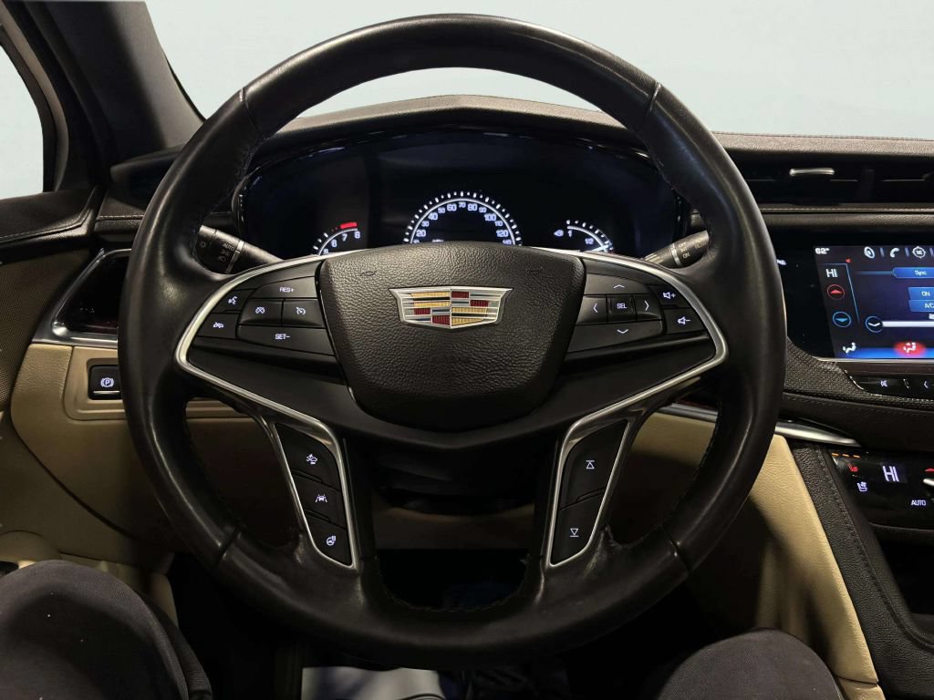 Used 2017 Cadillac XT5 Premium Luxury w/ LPO, Wheel Lock Package AWD/4WD image 36