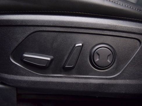 Used 2024 Kia Sorento S image 25