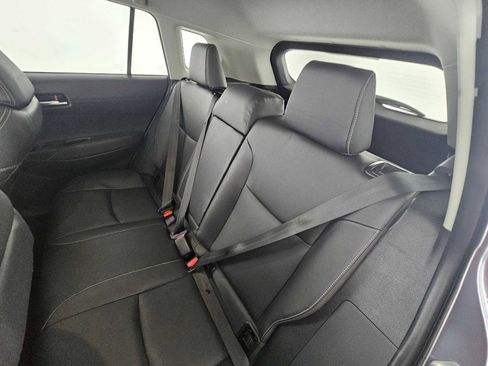 Used 2024 Toyota Corolla Cross XLE w/ Convenience Package image 34