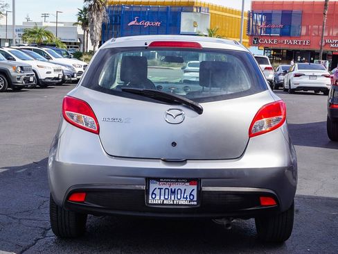 Used 2011 MAZDA MAZDA2 Sport image 6