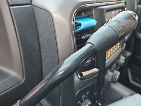 Used 2018 RAM 2500 Big Horn w/ Sport Appearance Group image 16