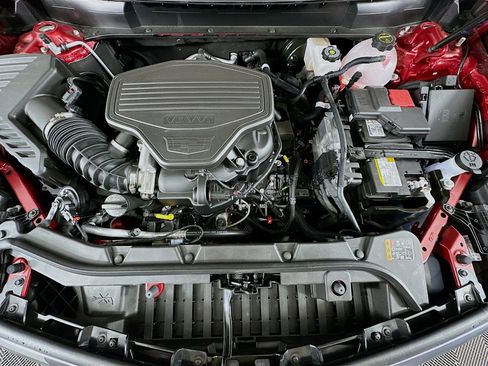 Used 2025 Cadillac XT5 Sportv w/ Technology Package image 34