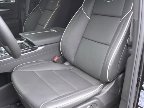 Used 2026 Cadillac Escalade Sport w/ Touring Package image 13