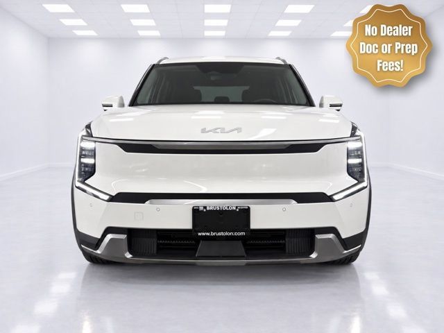 Used 2024 Kia EV9 Wind AWD/4WD image 3