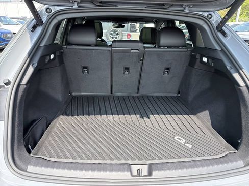 Used 2023 Audi Q4 e-tron Premium Plus w/ Premium Plus RWD image 31