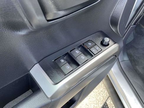 Used 2023 Toyota Tacoma SR5 w/ Technology Package image 18