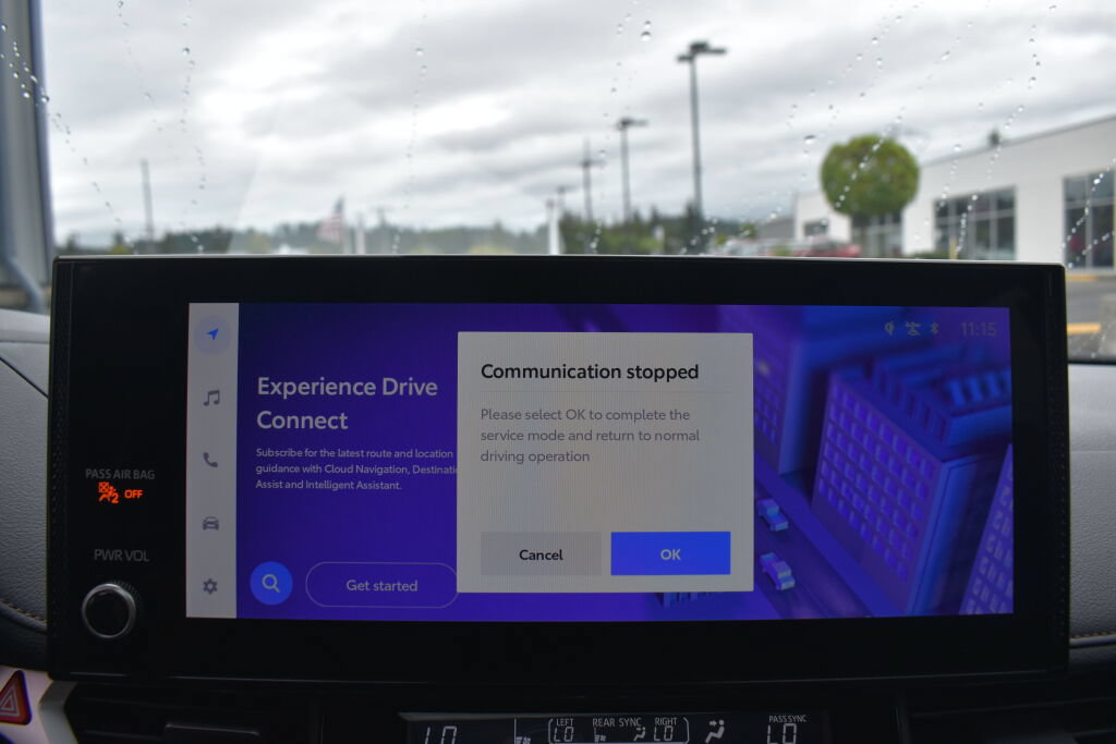Certified 2025 Toyota Sienna Platinum AWD/4WD image 11