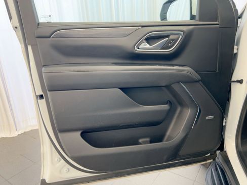 Used 2023 GMC Yukon SLT image 19