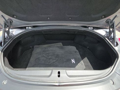 Used 2012 Nissan 370Z Touring RWD image 13
