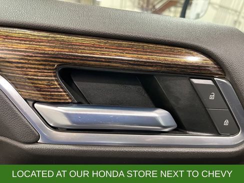 Used 2022 GMC Sierra 1500 Elevation image 12