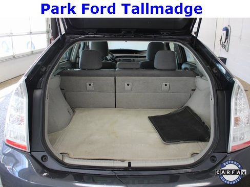 Used 2010 Toyota Prius Two w/ Preferred Accessory Pkg image 5