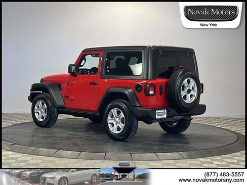 Used 2022 Jeep Wrangler Sport S image 6