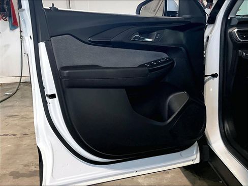 Certified 2022 Chevrolet TrailBlazer LT w/ Convenience Package image 9