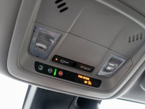 Used 2025 Chevrolet Malibu LT w/ Sport Edition image 34