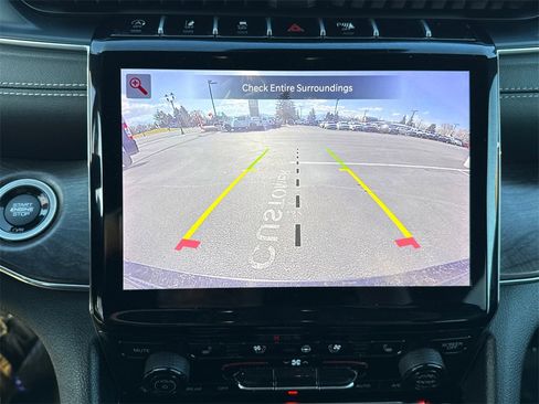 Used 2024 Jeep Grand Cherokee Overland w/ Trailer Tow Package image 8