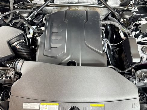 New 2025 Audi Q5 Premium Plus image 27