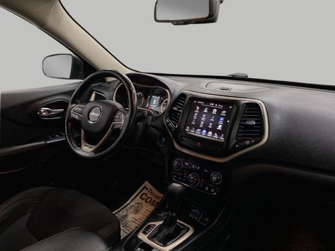 Used 2016 Jeep Cherokee Latitude w/ Comfort/Convenience Group AWD/4WD image 20