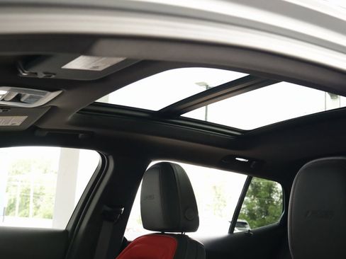 Used 2025 Chevrolet Equinox EV RS image 27