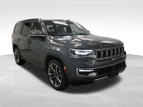 Used 2022 Jeep Wagoneer Series III w/ Premium Group I AWD/4WD image 3