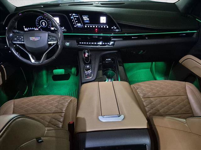 Used 2023 Cadillac Escalade ESV Premium Luxury w/ Performance Package AWD/4WD image 15