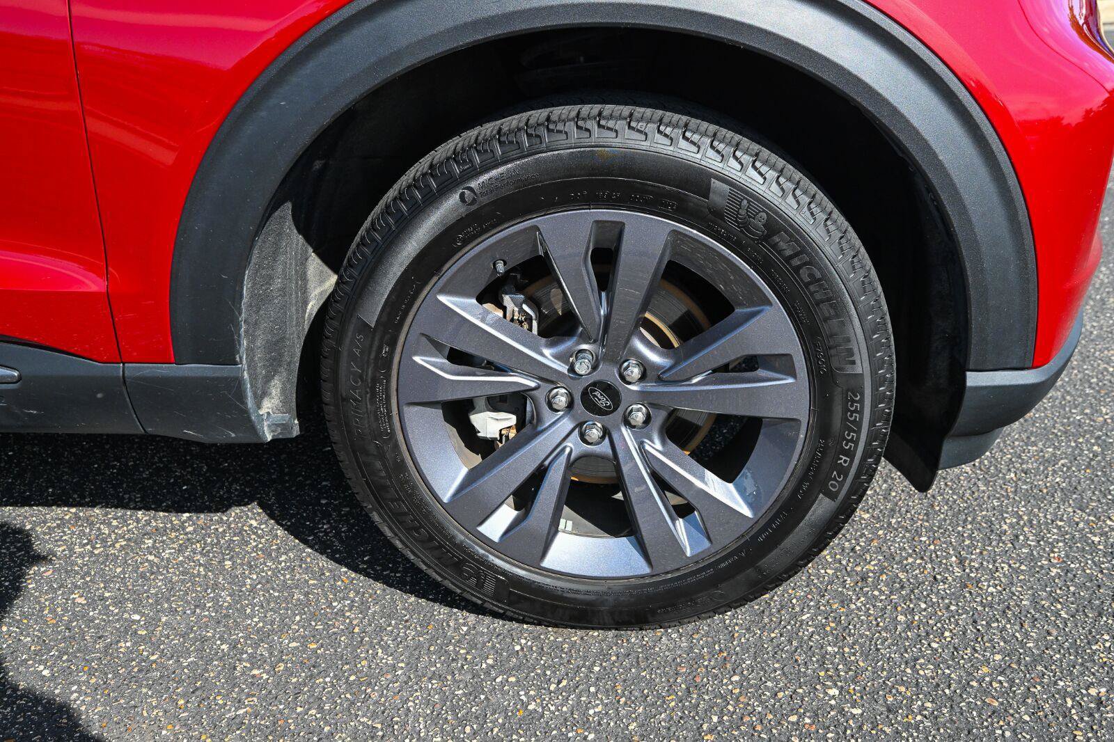 Certified 2024 Ford Explorer XLT AWD/4WD image 15