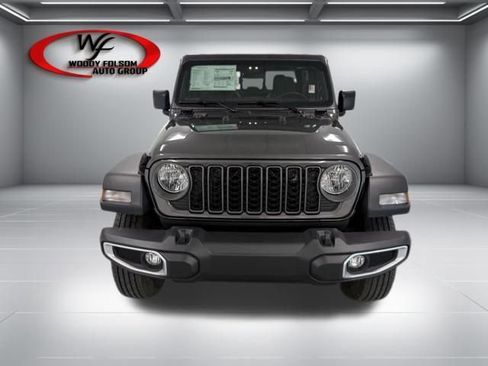 New 2026 Jeep Gladiator Sport image 2