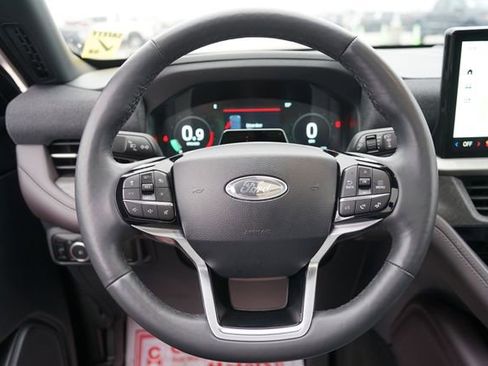 Certified 2025 Ford Explorer Platinum w/ LUX Leather Package image 20