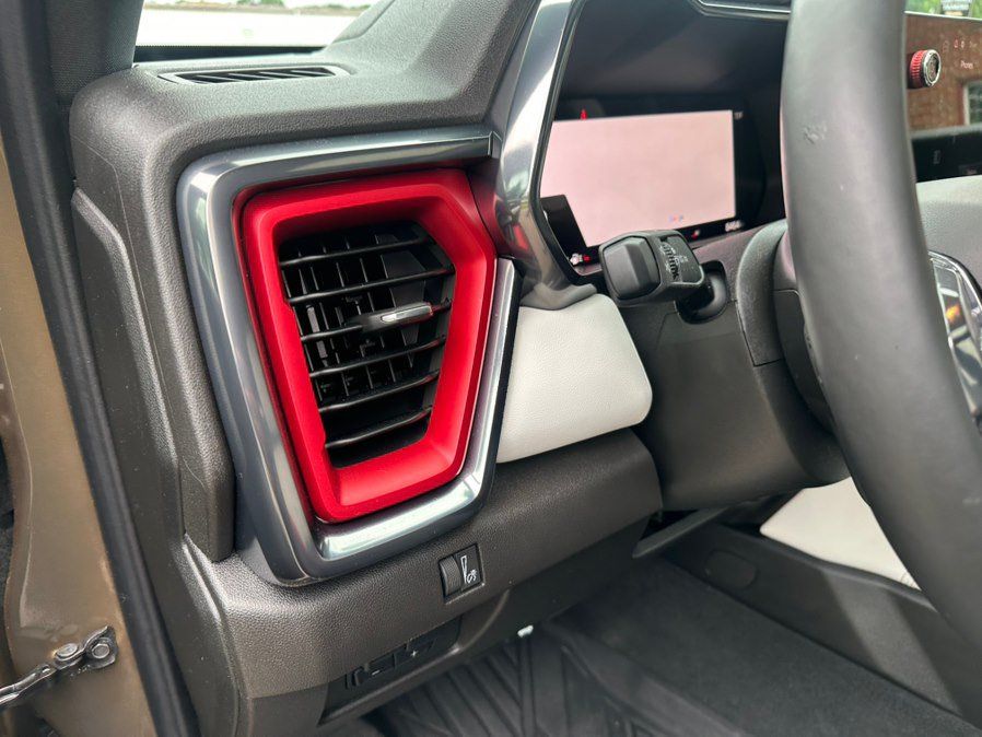Used 2024 GMC Canyon AT4X AWD/4WD image 27