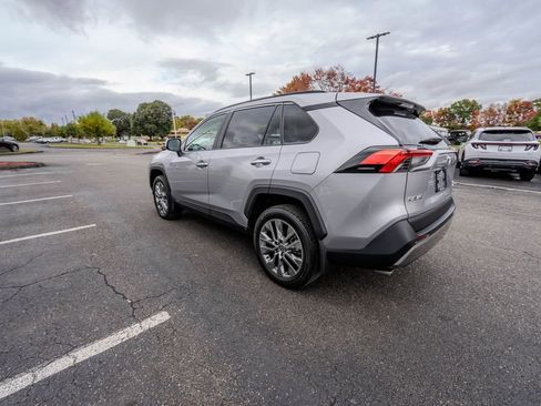 Used 2023 Toyota RAV4 Limited image 5