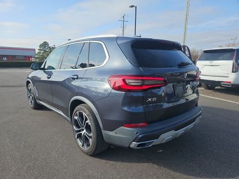 Used 2022 BMW X5 sDrive40i w/ Premium Package image 3