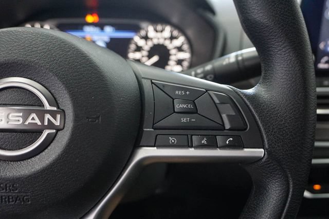 Used 2024 Nissan Altima 2.5 SV FWD image 19
