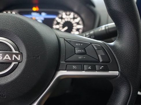 Used 2024 Nissan Altima 2.5 SV FWD image 19