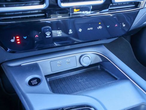 New 2026 Nissan Sentra SR image 13