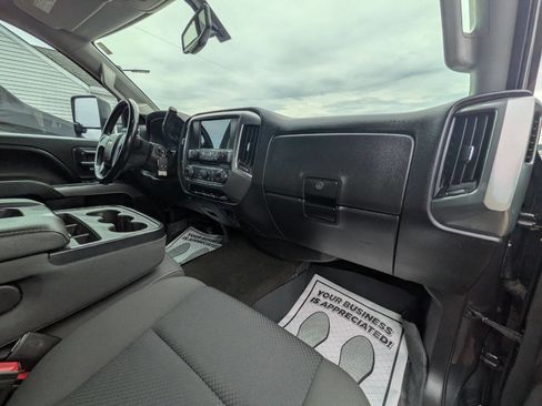 Used 2015 Chevrolet Silverado 2500 LT w/ LT Convenience Package AWD/4WD image 19
