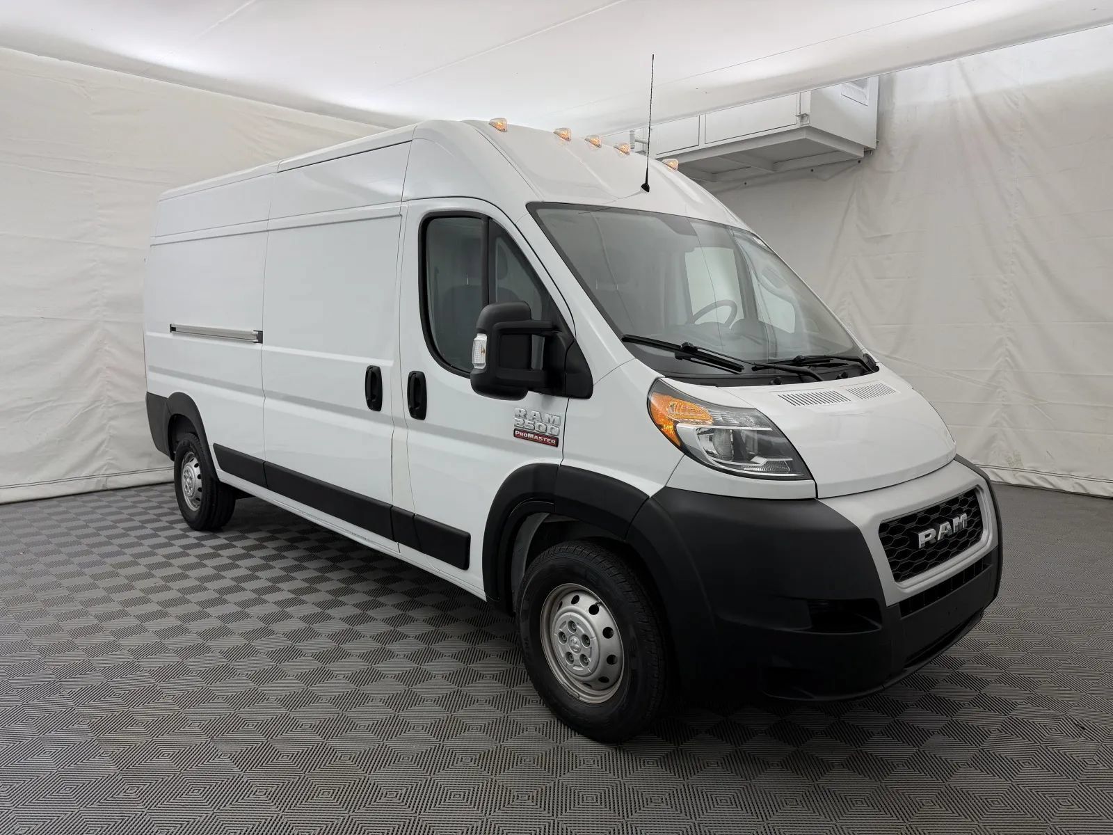 Used 2021 RAM ProMaster 2500 FWD image 4