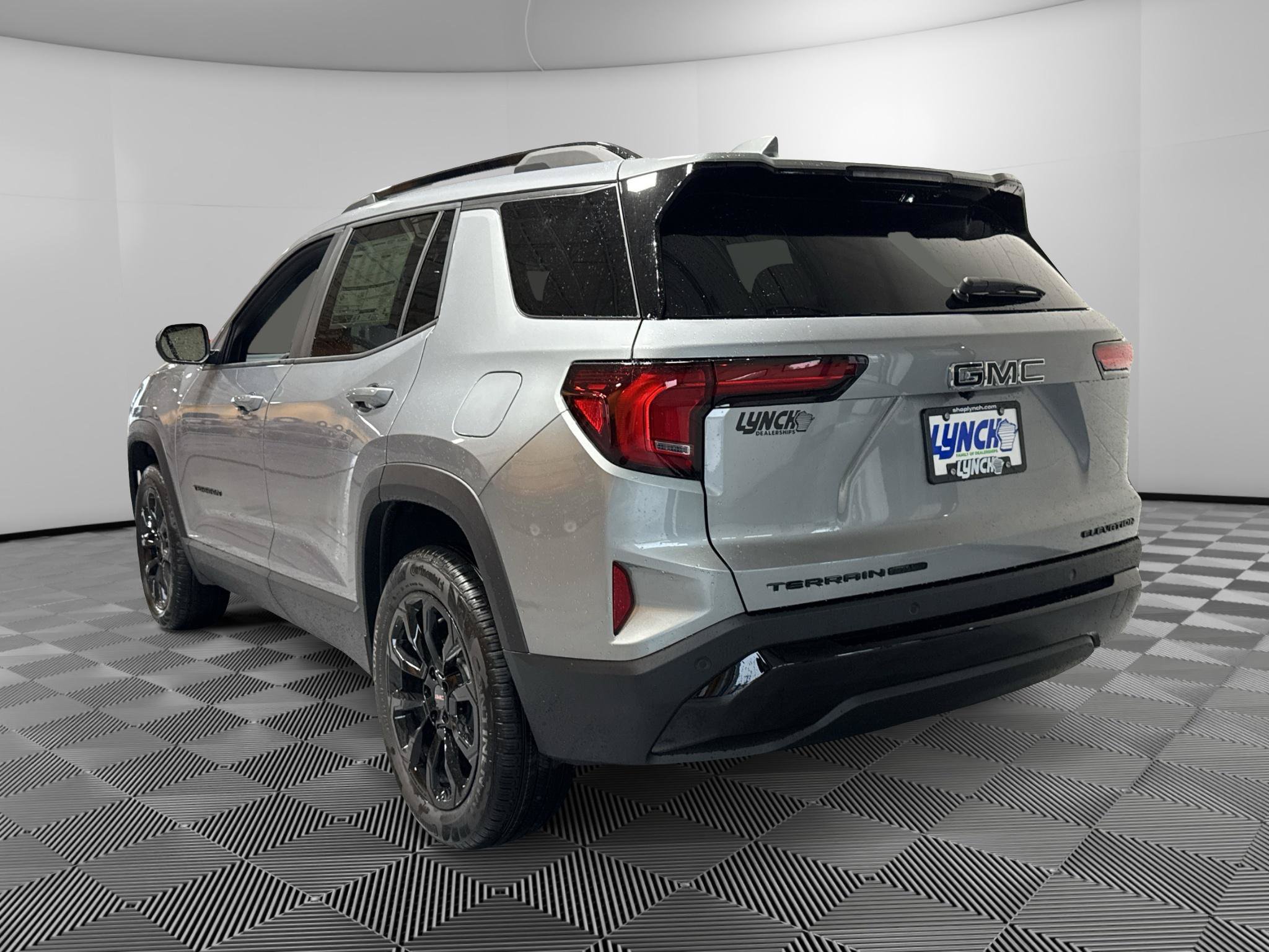 New 2027 GMC Terrain Elevation w/ Elevation Premium Package AWD/4WD image 3
