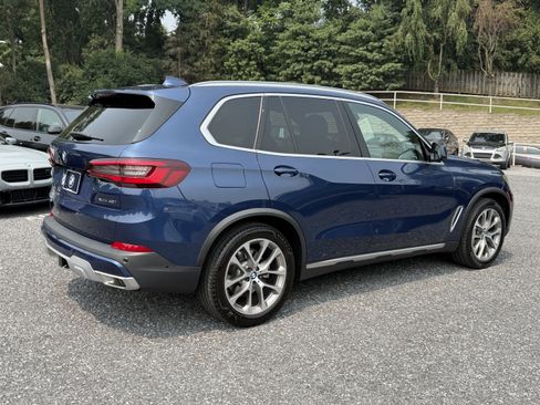 Used 2023 BMW X5 xDrive40i w/ Premium Package AWD/4WD image 4