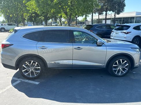 Used 2024 Acura MDX SH-AWD w/ Technology Package image 22