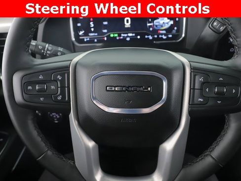 Used 2025 GMC Sierra 2500 Denali image 24