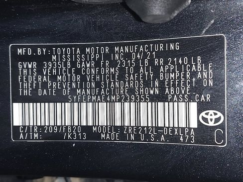 Used 2021 Toyota Corolla LE image 33