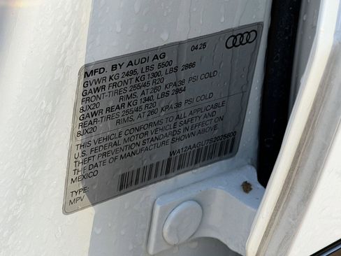 Used 2025 Audi Q5 Premium Plus w/ Premium Plus image 25