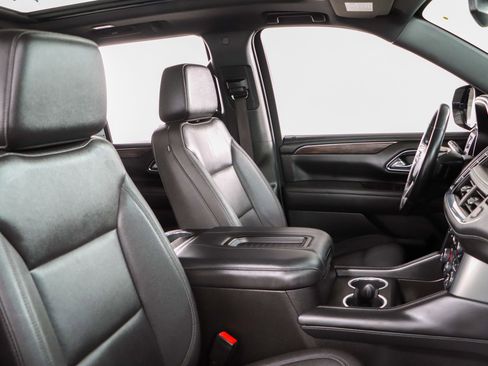 Used 2023 Chevrolet Tahoe Z71 w/ Luxury Package image 31