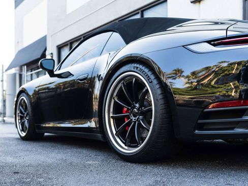 Used 2020 Porsche 911 Carrera 4S AWD/4WD image 13