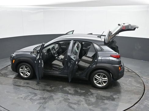 Used 2018 Hyundai Kona SE image 56