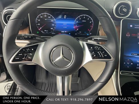 Used 2024 Mercedes-Benz GLC 300 4MATIC image 24