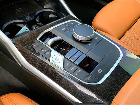 Used 2023 BMW 330e w/ Premium Package image 16