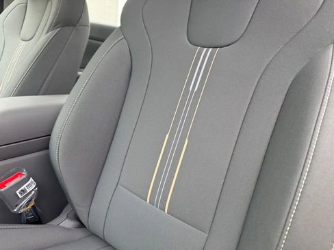 New 2026 Hyundai Elantra Hybrid FWD image 17