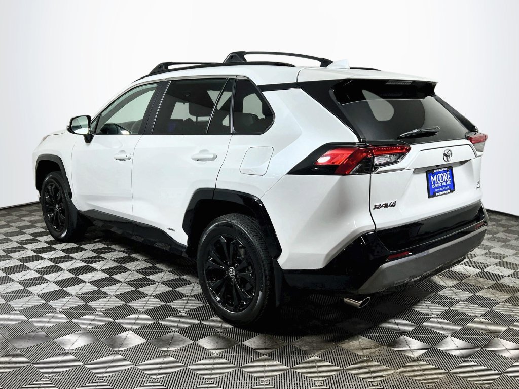 Certified 2025 Toyota RAV4 SE w/ Convenience Package AWD/4WD image 5