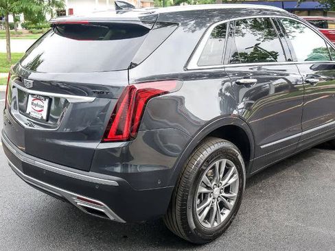 Used 2023 Cadillac XT5 Premium Luxury w/ Technology Package AWD/4WD image 6